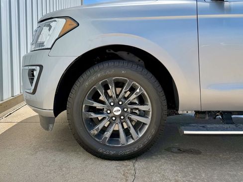 Used 2021 Ford Expedition Limited AWD/4WD image 40