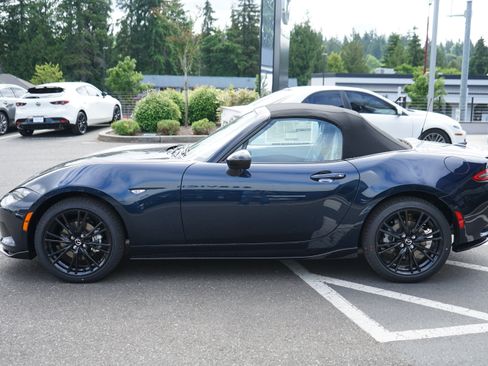 New 2026 MAZDA MX-5 Miata Club w/ Interior Package RWD image 7