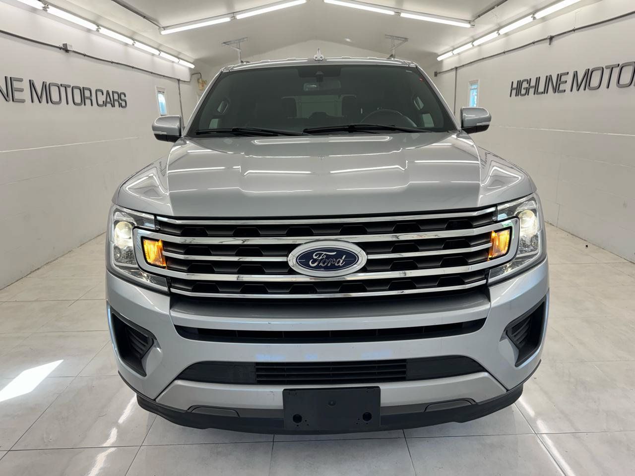 Used 2021 Ford Expedition XLT RWD image 2
