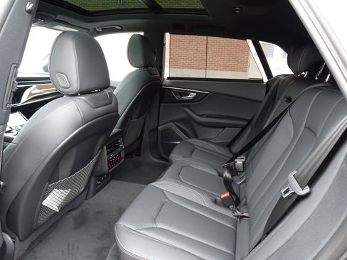 New 2026 Audi Q8 Premium Plus AWD/4WD image 6