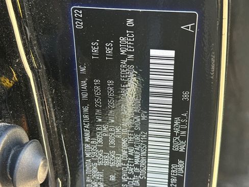 Used 2022 Toyota Highlander XLE AWD/4WD image 53