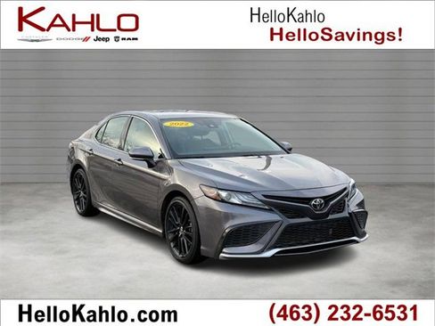 Used 2022 Toyota Camry XSE image 1
