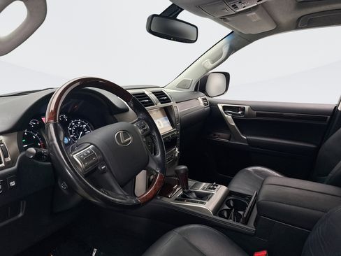 Used 2018 Lexus GX 460 Premium w/ Premium Package AWD/4WD image 10