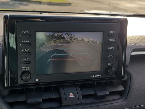 Used 2021 Toyota RAV4 XLE FWD image 25