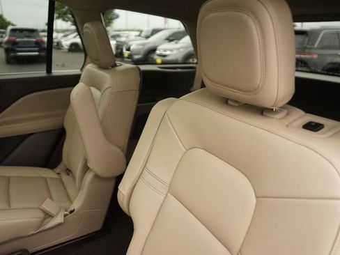 Used 2024 Lincoln Aviator 2WD w/ Premium Package image 13