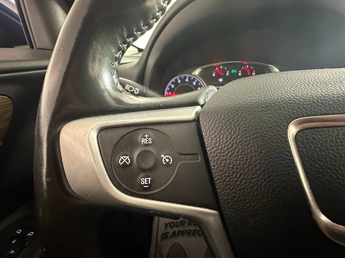 Used 2019 GMC Terrain SLE w/ Driver Convenience Package FWD image 30