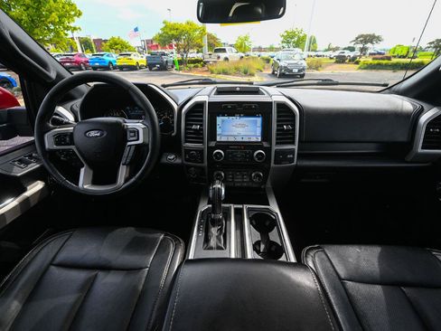 Used 2018 Ford F150 Lariat w/ Equipment Group 502A Luxury AWD/4WD image 30