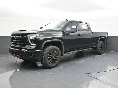 New 2026 Chevrolet Silverado 2500 LTZ w/ Trail Boss Package AWD/4WD image 4