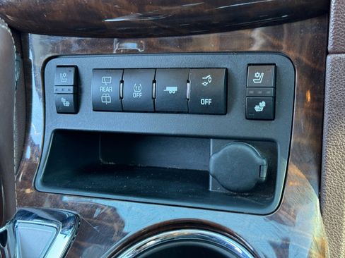 Used 2014 Buick Enclave Premium w/ Trailering Provision Package image 30