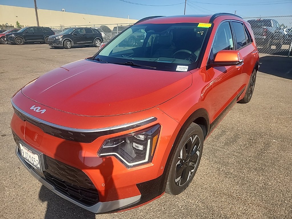 Used 2023 Kia Niro Wave FWD image 3