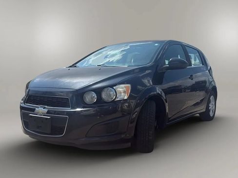 Used 2015 Chevrolet Sonic LT FWD image 3