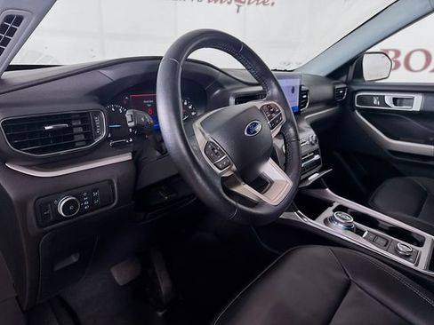 Certified 2022 Ford Explorer XLT w/ Equipment Group 202A image 11