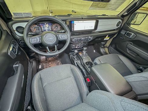 New 2026 Jeep Gladiator Sport image 9