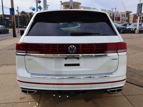 New 2026 Volkswagen Atlas SEL Premium R-Line AWD/4WD image 4