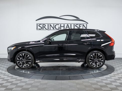 Used 2026 Volvo XC60 B5 Ultra w/ Protection Package Premier image 8