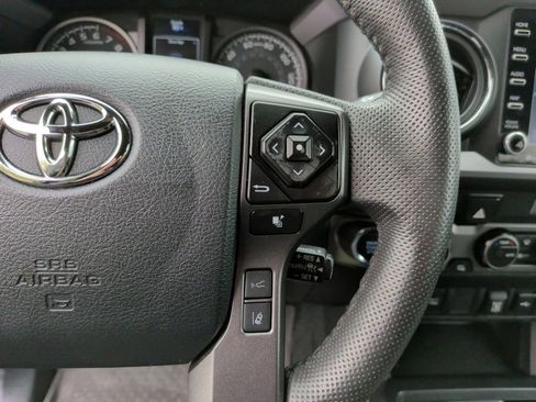 Used 2023 Toyota Tacoma TRD Sport AWD/4WD image 17