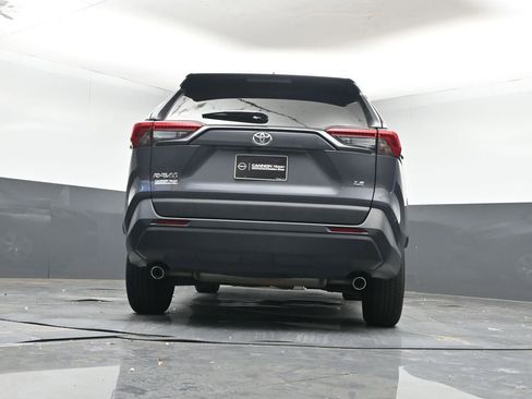 Used 2022 Toyota RAV4 LE image 26