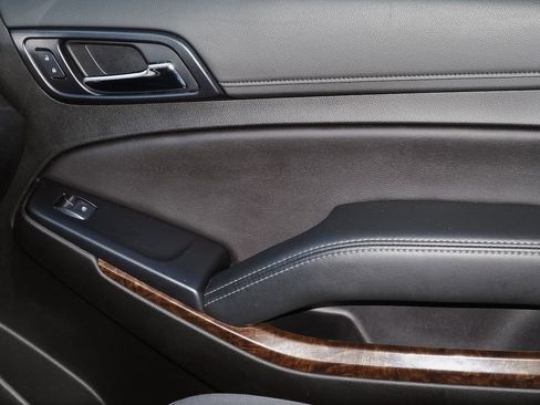 Used 2019 Chevrolet Tahoe LS image 27