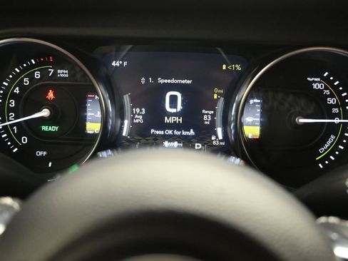 Used 2021 Jeep Wrangler Unlimited Rubicon 4xe w/ Cold Weather Group image 15