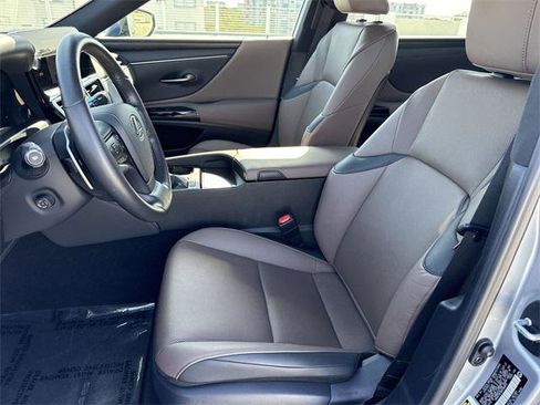 Certified 2024 Lexus ES 350 w/ Premium Package image 11