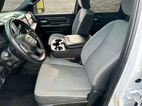 Used 2024 RAM 3500 Big Horn image 17