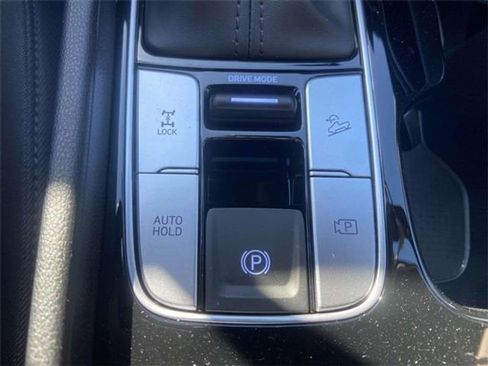 Certified 2025 Hyundai Santa Cruz SE image 24