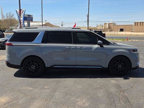 Used 2022 Kia Carnival SX image 6