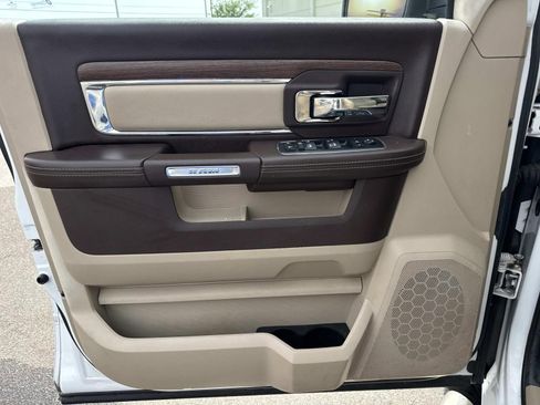 Used 2017 RAM 1500 Laramie w/ Convenience Group image 20