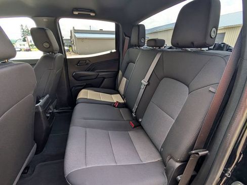 Used 2024 Chevrolet Colorado Trail Boss w/ Advanced Trailering Package AWD/4WD image 13