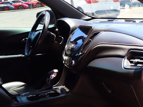 Used 2022 Chevrolet Equinox RS w/ RS Leather Package FWD image 32