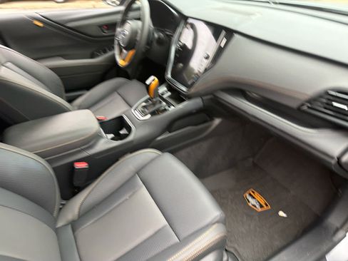 Used 2025 Subaru Outback Wilderness AWD/4WD image 3