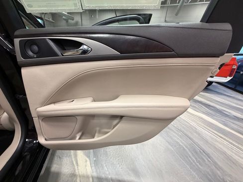 Used 2019 Lincoln MKZ Reserve w/ Reserve Plus Package image 46