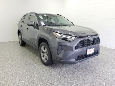 Used 2025 Toyota RAV4 XLE FWD image 3