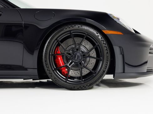 Used 2025 Porsche 911 GT3 RWD image 13