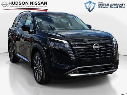 New 2026 Nissan Pathfinder Platinum w/ Accent Package