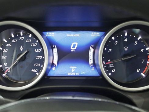 Used 2019 Maserati Ghibli S GranLusso image 16