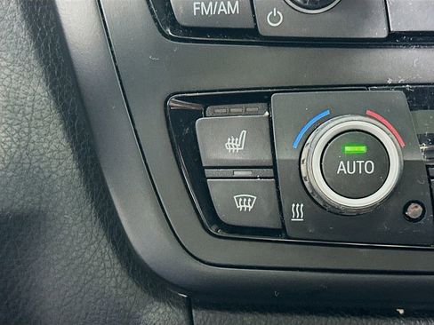 Used 2015 BMW 320i xDrive Sedan AWD/4WD image 28