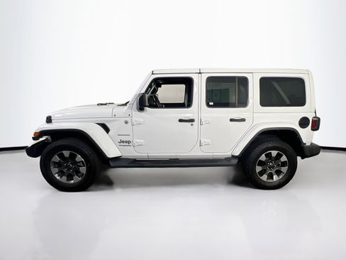 Used 2022 Jeep Wrangler Unlimited Sahara w/ Cold Weather Group image 8