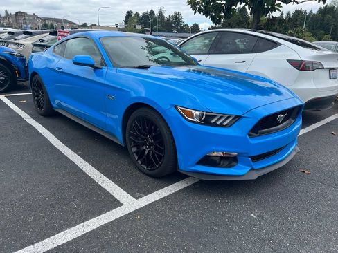 Used 2017 Ford Mustang GT Premium w/ GT Performance Package RWD image 1