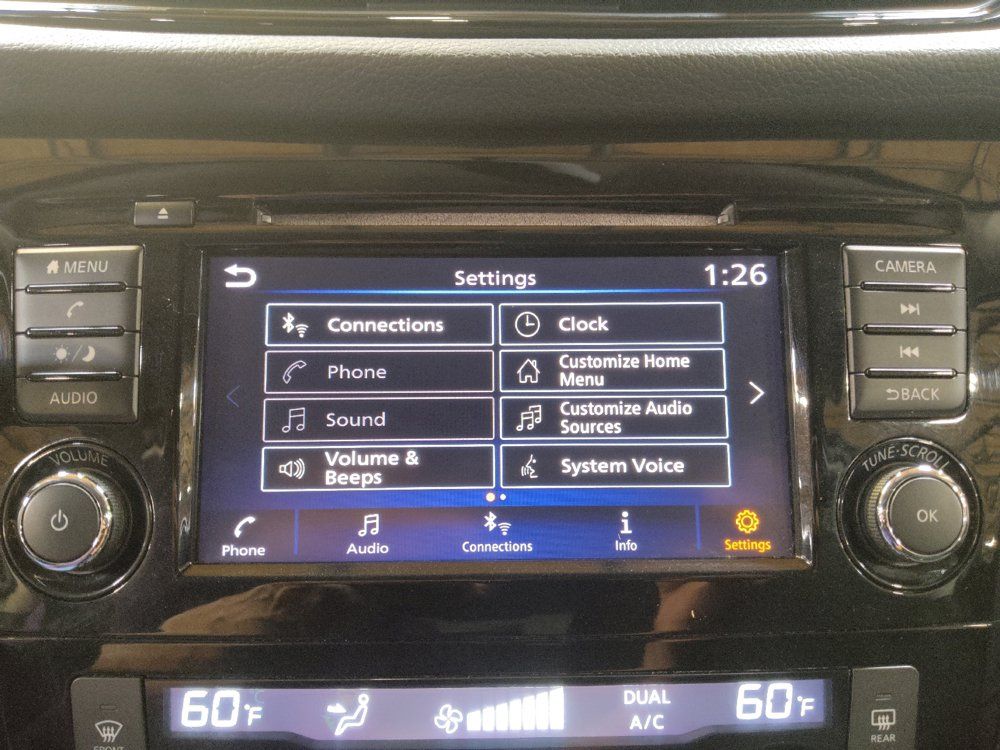 Used 2018 Nissan Rogue SV FWD image 25