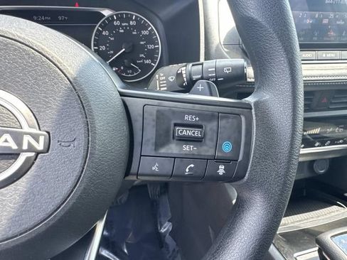 Used 2024 Nissan Rogue SV AWD/4WD image 28