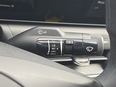 Used 2025 Kia K4 FWD image 23