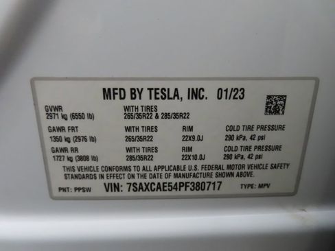 Used 2023 Tesla Model X image 64