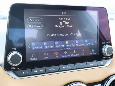 New 2025 Nissan Sentra SV w/ SV Premium Package image 5