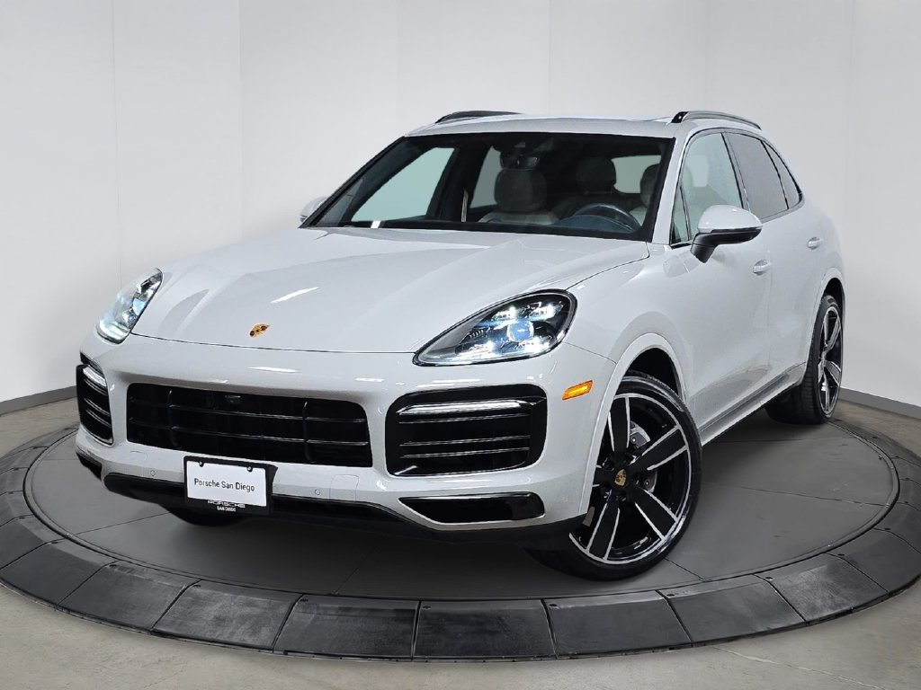 Used 2022 Porsche Cayenne Platinum Edition AWD/4WD image 1