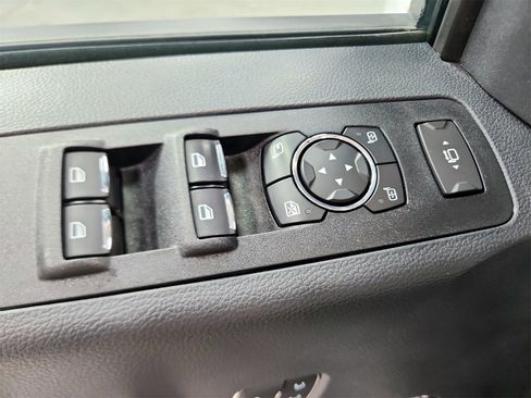 Used 2022 Ford F250 Lariat w/ Lariat Value Package image 40