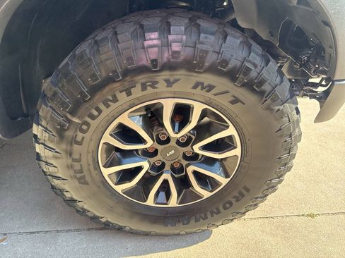 Used 2012 Ford F150 Raptor AWD/4WD image 27