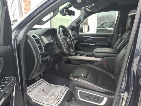 Used 2020 RAM 1500 Laramie w/ Sport Appearance Package image 9