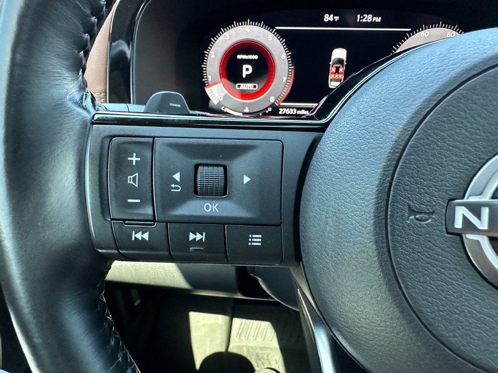 Used 2023 Nissan Pathfinder Platinum AWD/4WD image 28