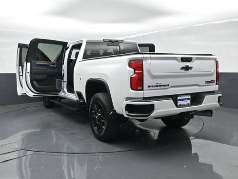 Used 2024 Chevrolet Silverado 3500 High Country w/ High Country Premium Package AWD/4WD image 67